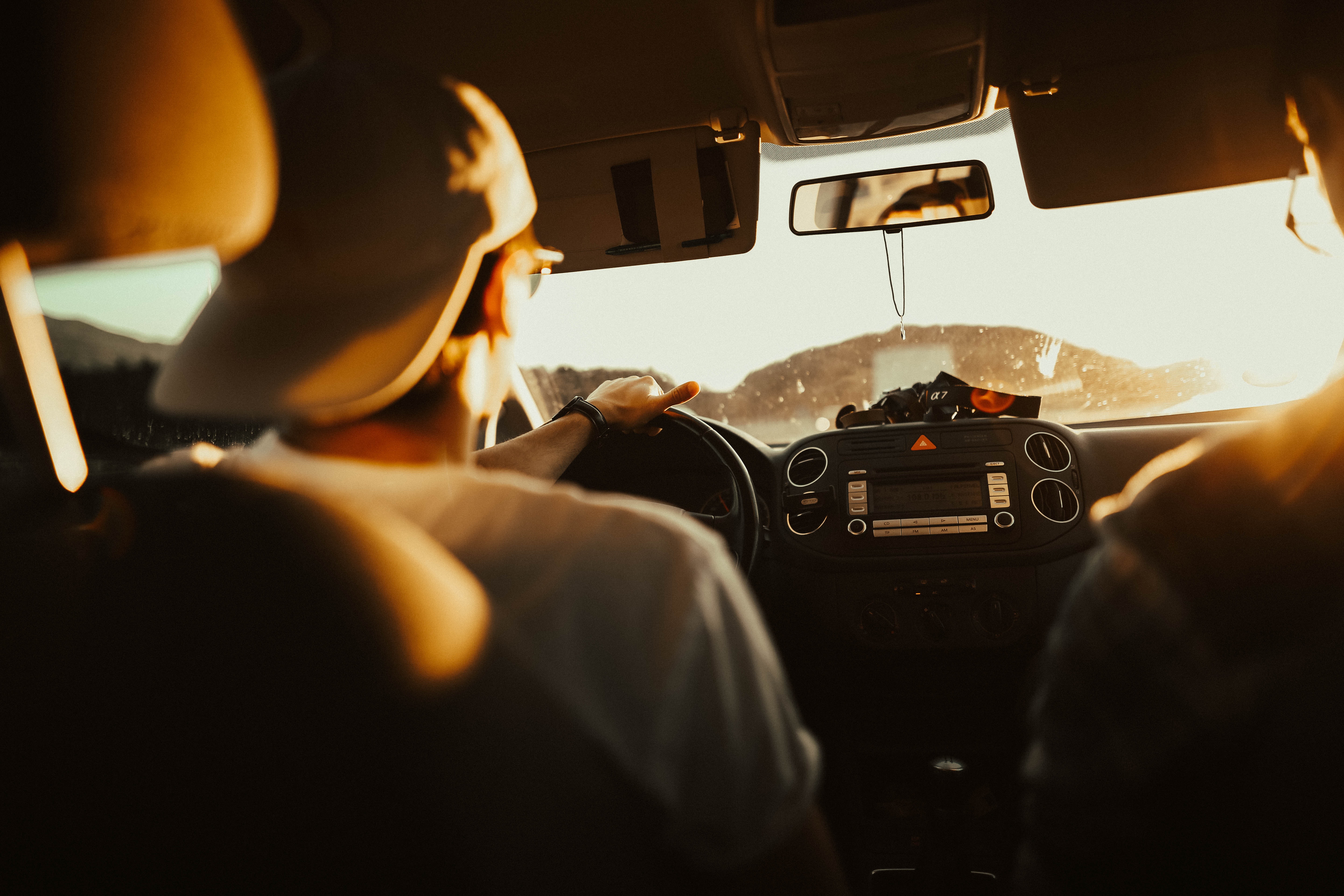 CÃ³mo moverse en coche y moto en las fases de la desescalada